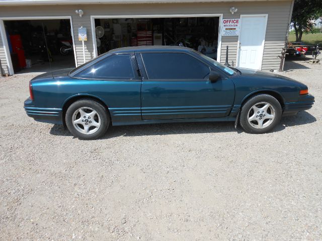 1996 Oldsmobile Cutlass Supreme Unknown