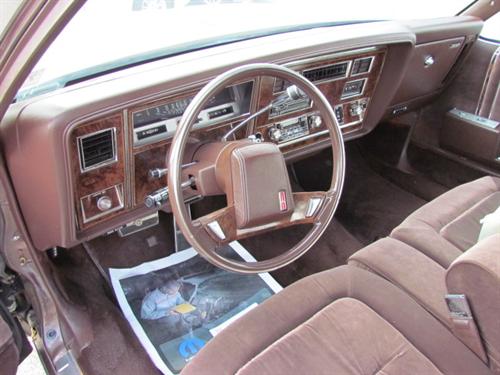 1984 Oldsmobile Delta 88 Touring W/nav.sys