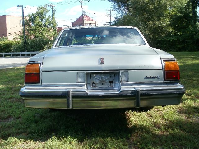 1984 Oldsmobile Delta 88 B250 109 WB
