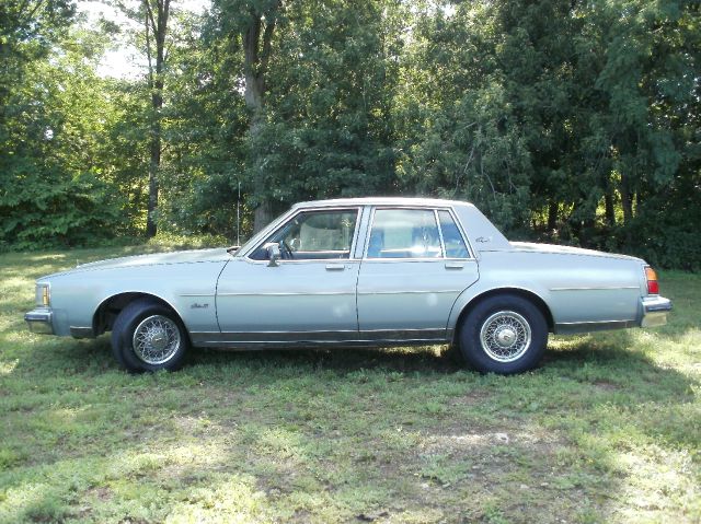 1984 Oldsmobile Delta 88 B250 109 WB