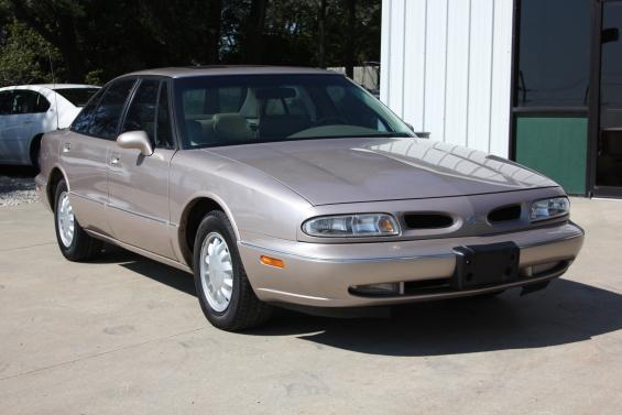 1999 Oldsmobile Eighty Eight Touring W/nav.sys