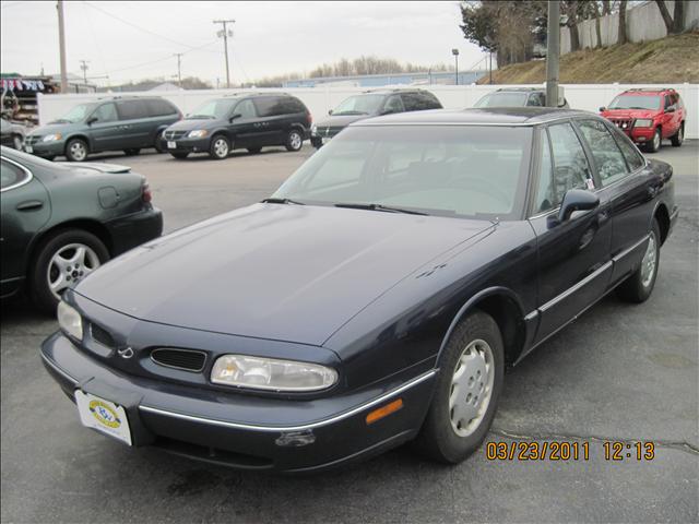 1999 Oldsmobile Eighty Eight 24 Box