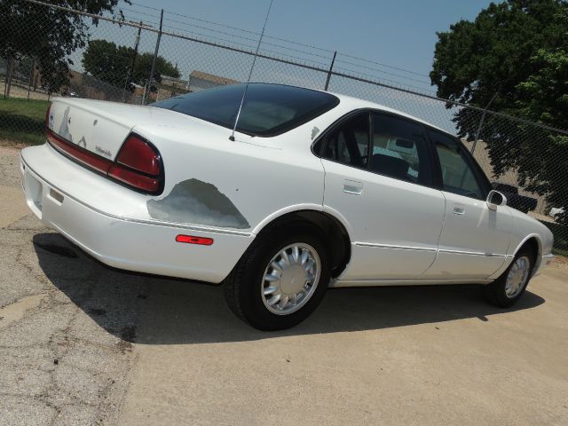 1999 Oldsmobile Eighty Eight Touring W/nav.sys