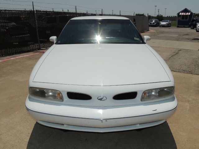 1999 Oldsmobile Eighty Eight Touring W/nav.sys