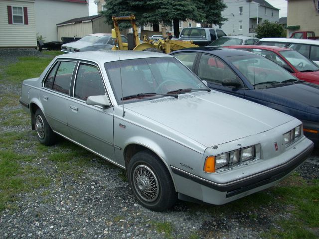 1986 Oldsmobile Firenza Elk Conversion Van