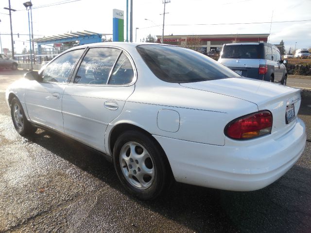 1998 Oldsmobile Intrigue Base