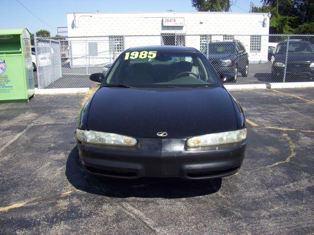 1998 Oldsmobile Intrigue S Sedan