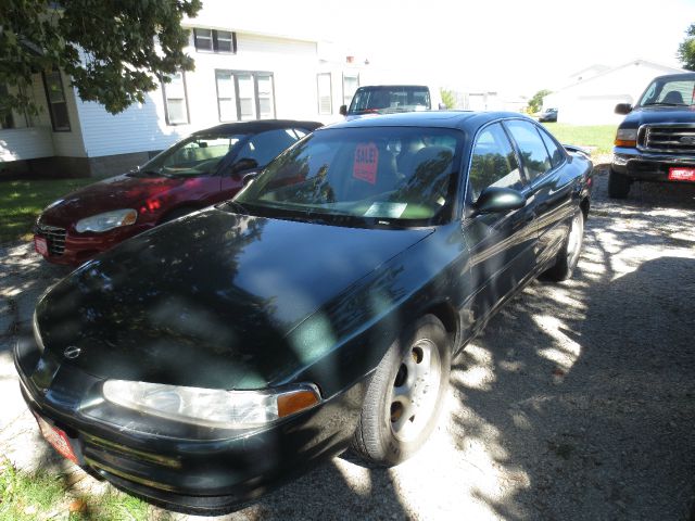1998 Oldsmobile Intrigue FWD 4dr Sport