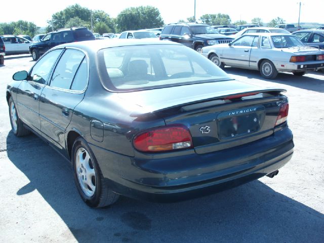 1998 Oldsmobile Intrigue S Sedan