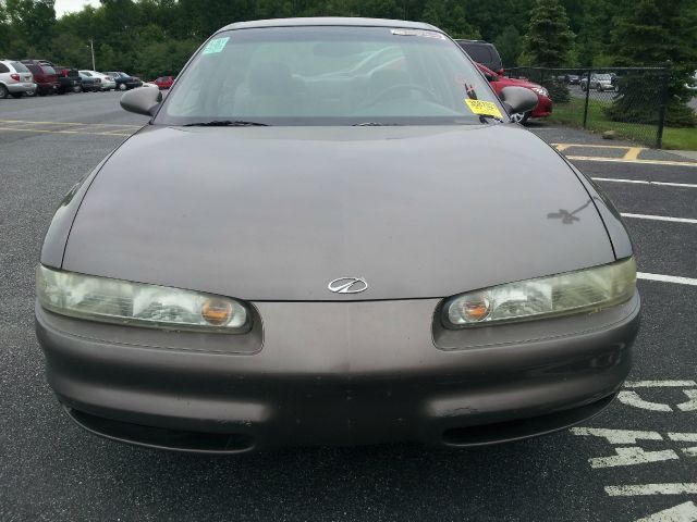 1999 Oldsmobile Intrigue S Sedan
