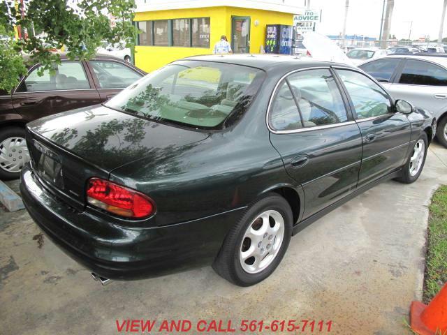 1999 Oldsmobile Intrigue S Sedan