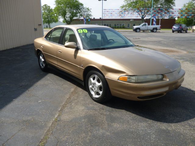 1999 Oldsmobile Intrigue S Sedan