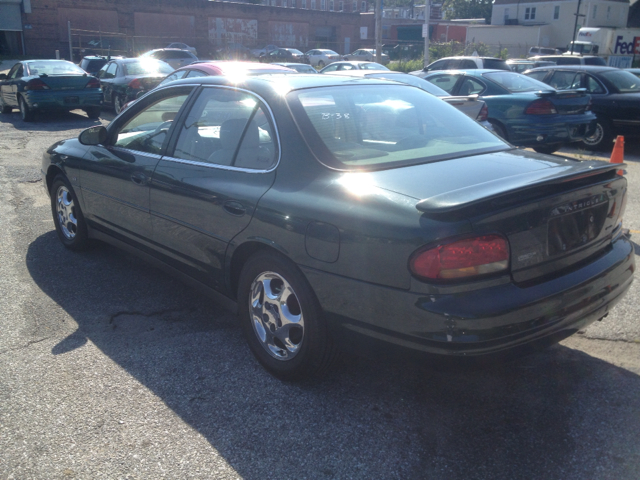 1999 Oldsmobile Intrigue FWD 4dr Sport