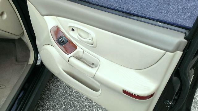 2000 Oldsmobile Intrigue FWD 4dr Sport