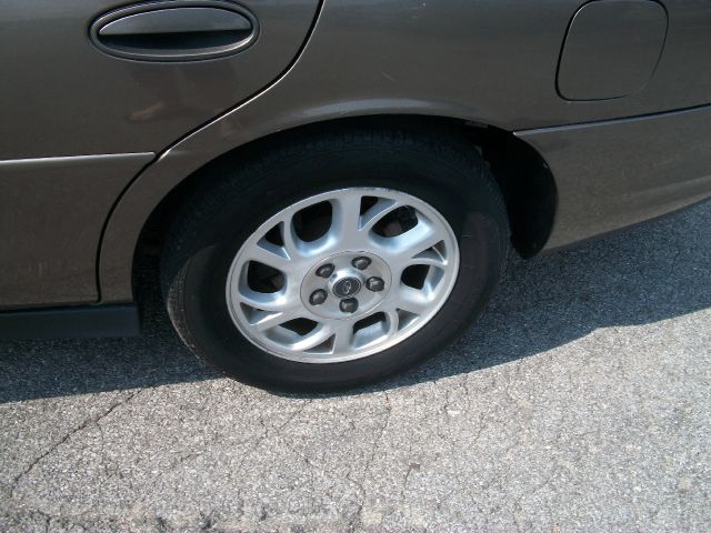 2000 Oldsmobile Intrigue FWD 4dr Sport