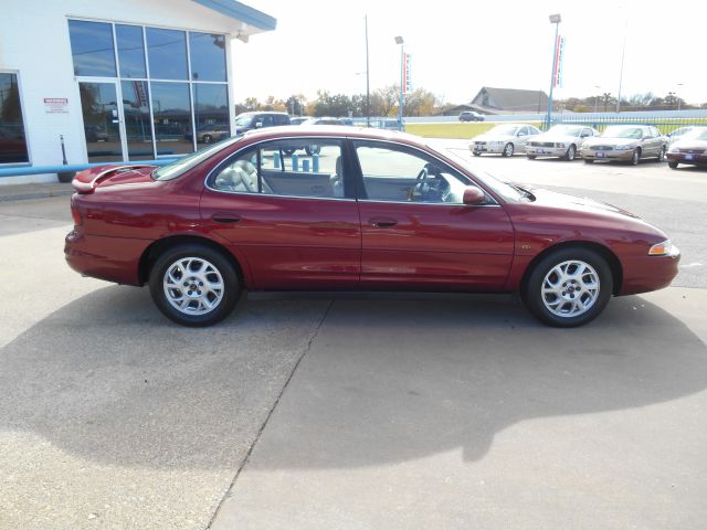 2000 Oldsmobile Intrigue S Sedan