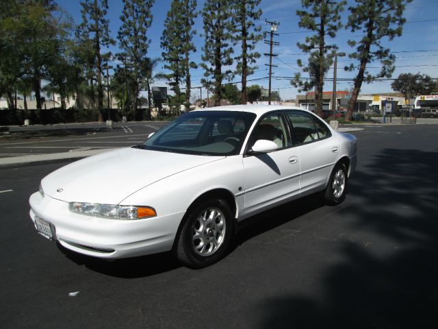 2000 Oldsmobile Intrigue S Sedan