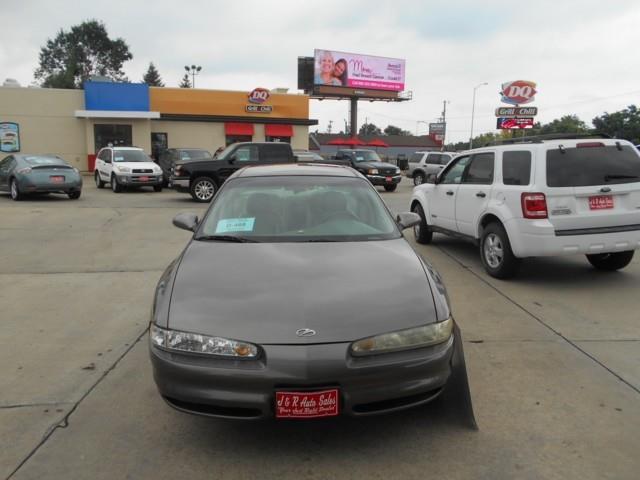 2000 Oldsmobile Intrigue S Sedan