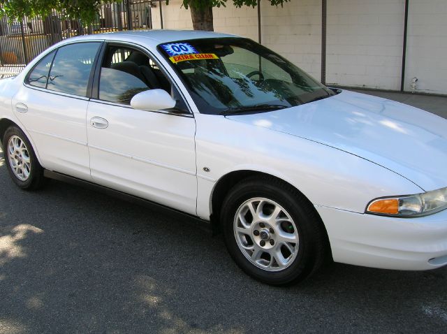 2000 Oldsmobile Intrigue S Sedan