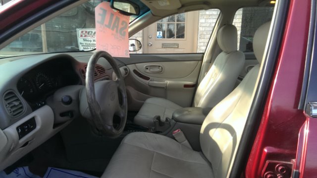 2000 Oldsmobile Intrigue FWD 4dr Sport