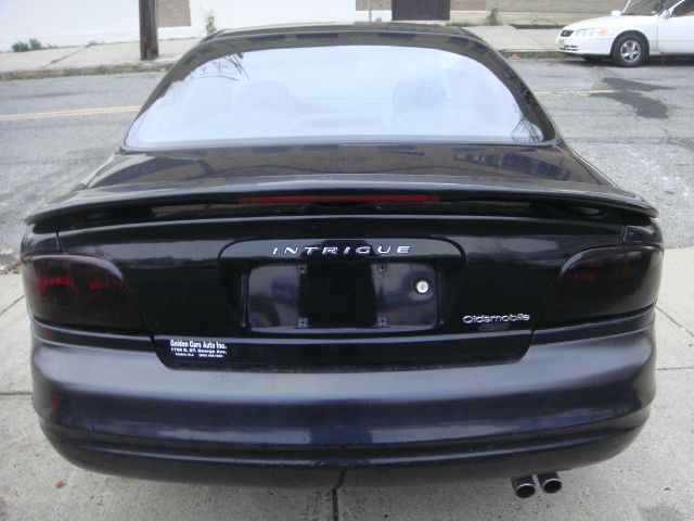 2001 Oldsmobile Intrigue S Sedan