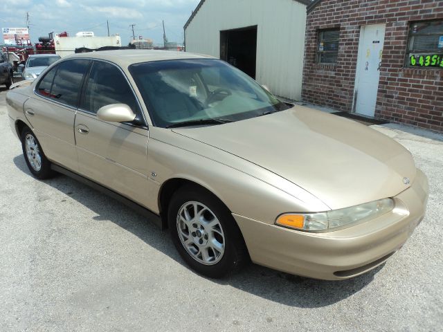 2001 Oldsmobile Intrigue S Sedan