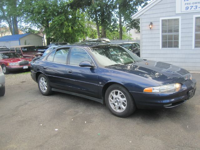 2001 Oldsmobile Intrigue S Sedan