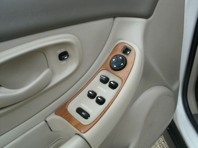 2001 Oldsmobile Intrigue S Sedan