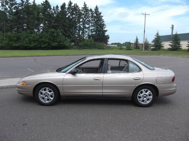 2002 Oldsmobile Intrigue Premier Nav AWD