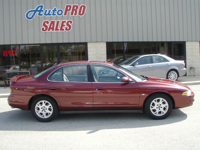 2002 Oldsmobile Intrigue Standard 4X4 Hardtop