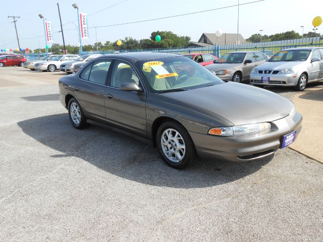 2002 Oldsmobile Intrigue Standard 4X4 Hardtop