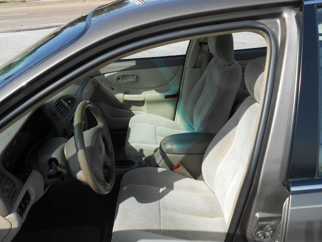 2002 Oldsmobile Intrigue Standard 4X4 Hardtop