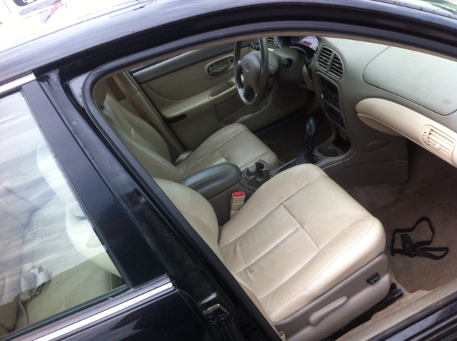 2002 Oldsmobile Intrigue Standard 4X4 Hardtop