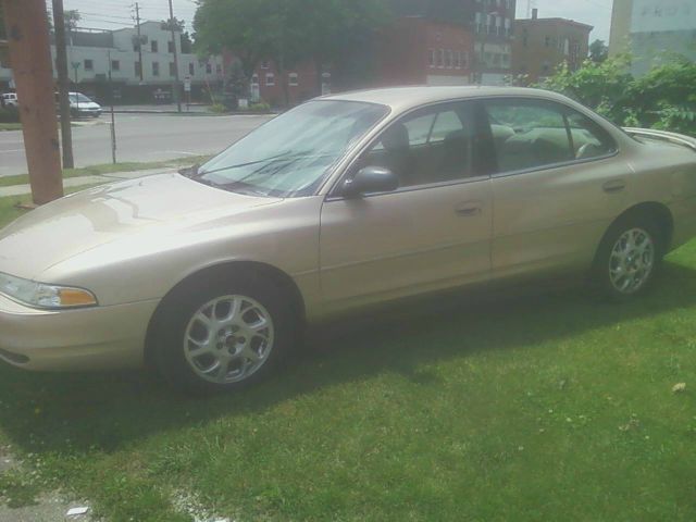 2002 Oldsmobile Intrigue Premier Nav AWD