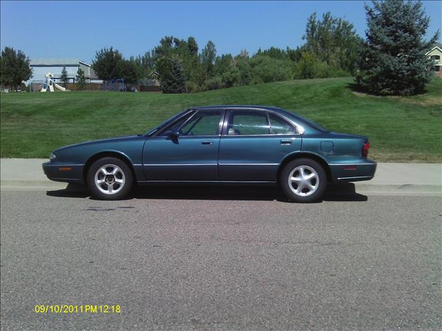 1996 Oldsmobile LSS Unknown