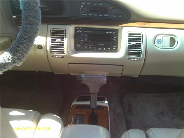 1996 Oldsmobile LSS Unknown