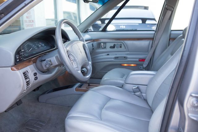 1996 Oldsmobile LSS Base