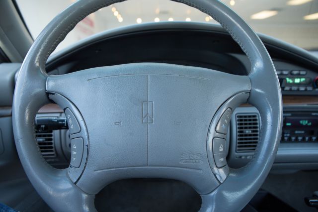 1996 Oldsmobile LSS Base