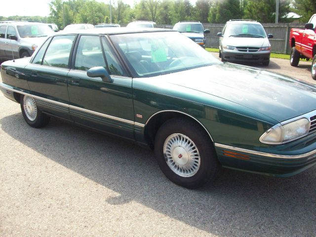1996 Oldsmobile Ninety Eight 1999 SUV Luxury