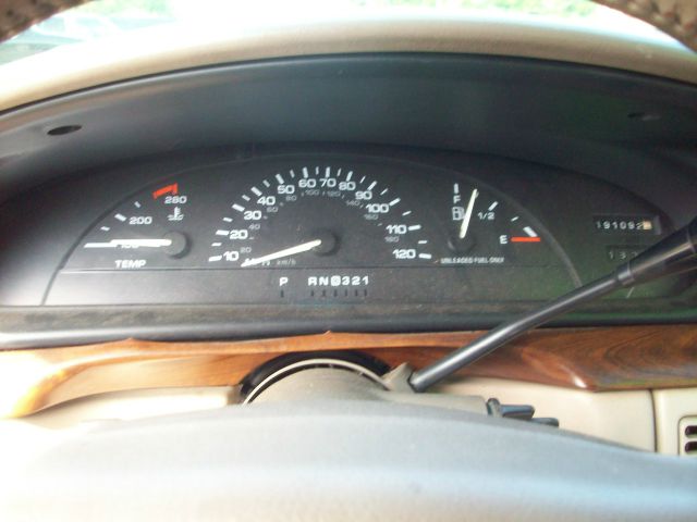 1996 Oldsmobile Ninety Eight 1999 SUV Luxury