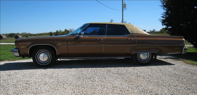 1974 Oldsmobile Regency 4dr Sdn I4