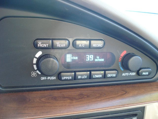 1997 Oldsmobile Regency Unknown