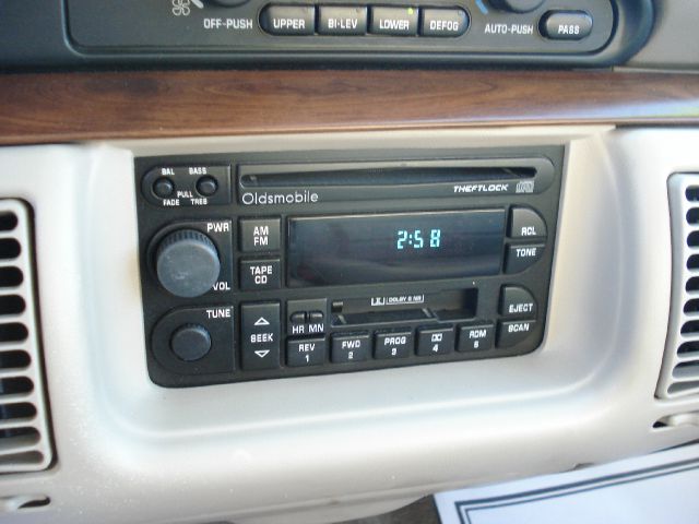 1997 Oldsmobile Regency Unknown