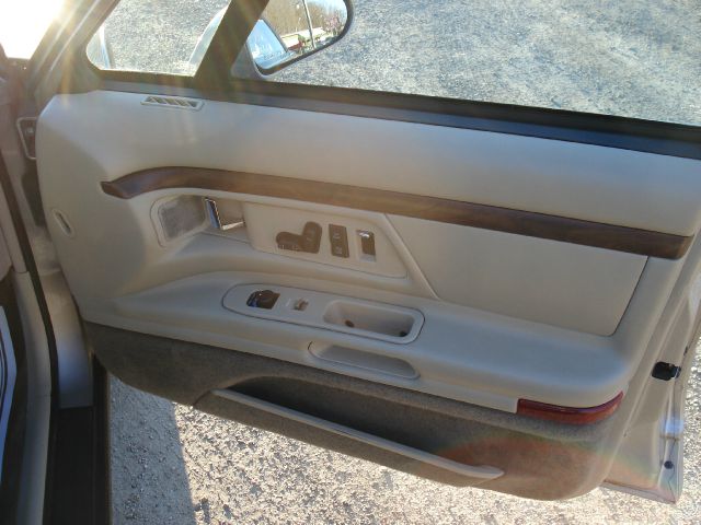 1997 Oldsmobile Regency Unknown