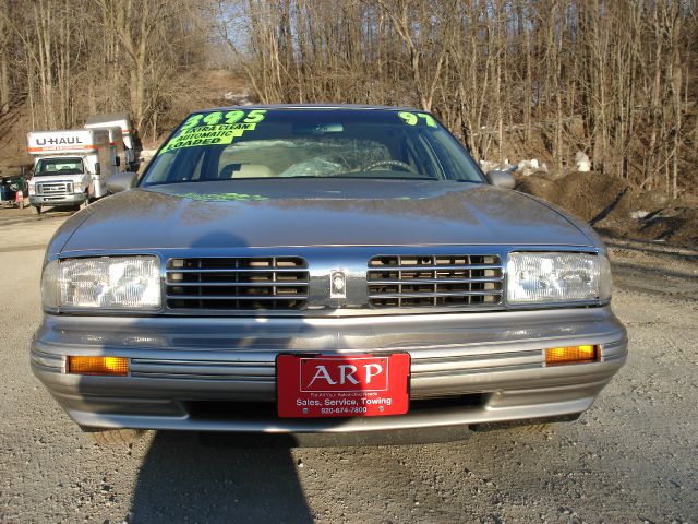 1997 Oldsmobile Regency Unknown
