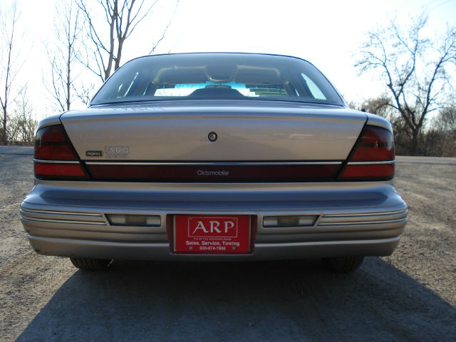 1997 Oldsmobile Regency Unknown