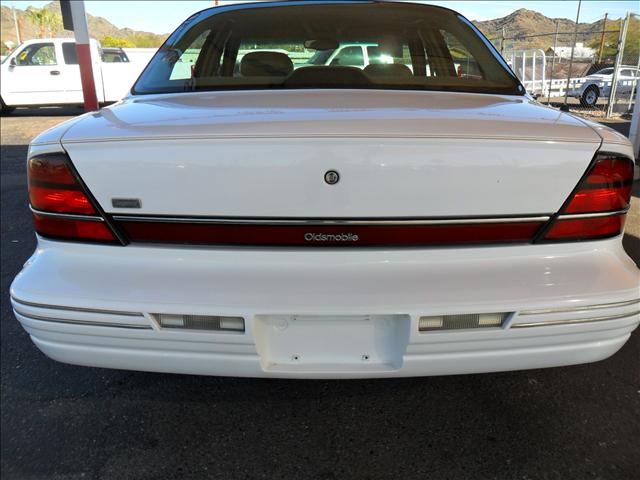 1998 Oldsmobile Regency Base