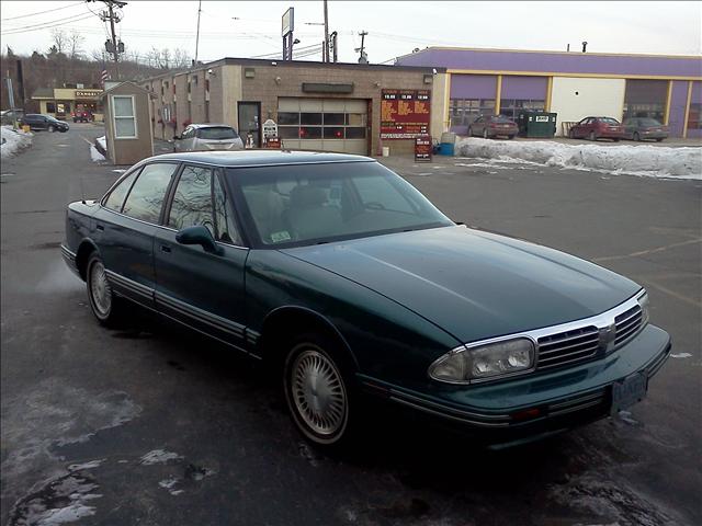 1998 Oldsmobile Regency Base