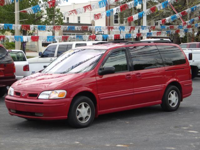 1998 Oldsmobile Silhouette GS 43