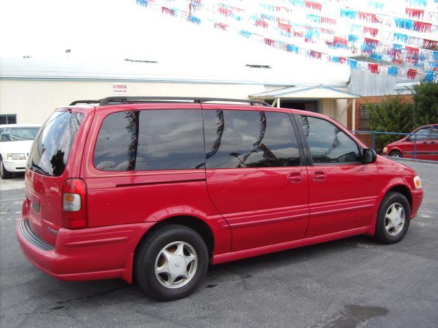 1998 Oldsmobile Silhouette GS 43